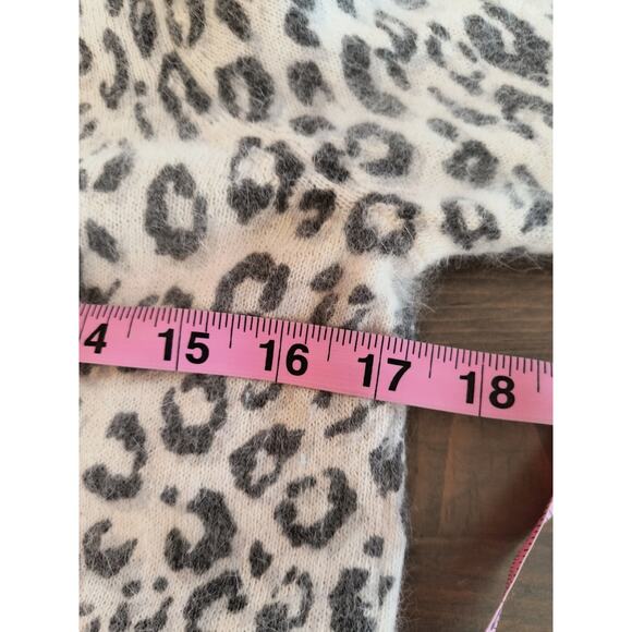 Ann Taylor Sweater Women's Sz SP Black White Leopard Print Rabbit Hair Pullover - Picture 8 of 12